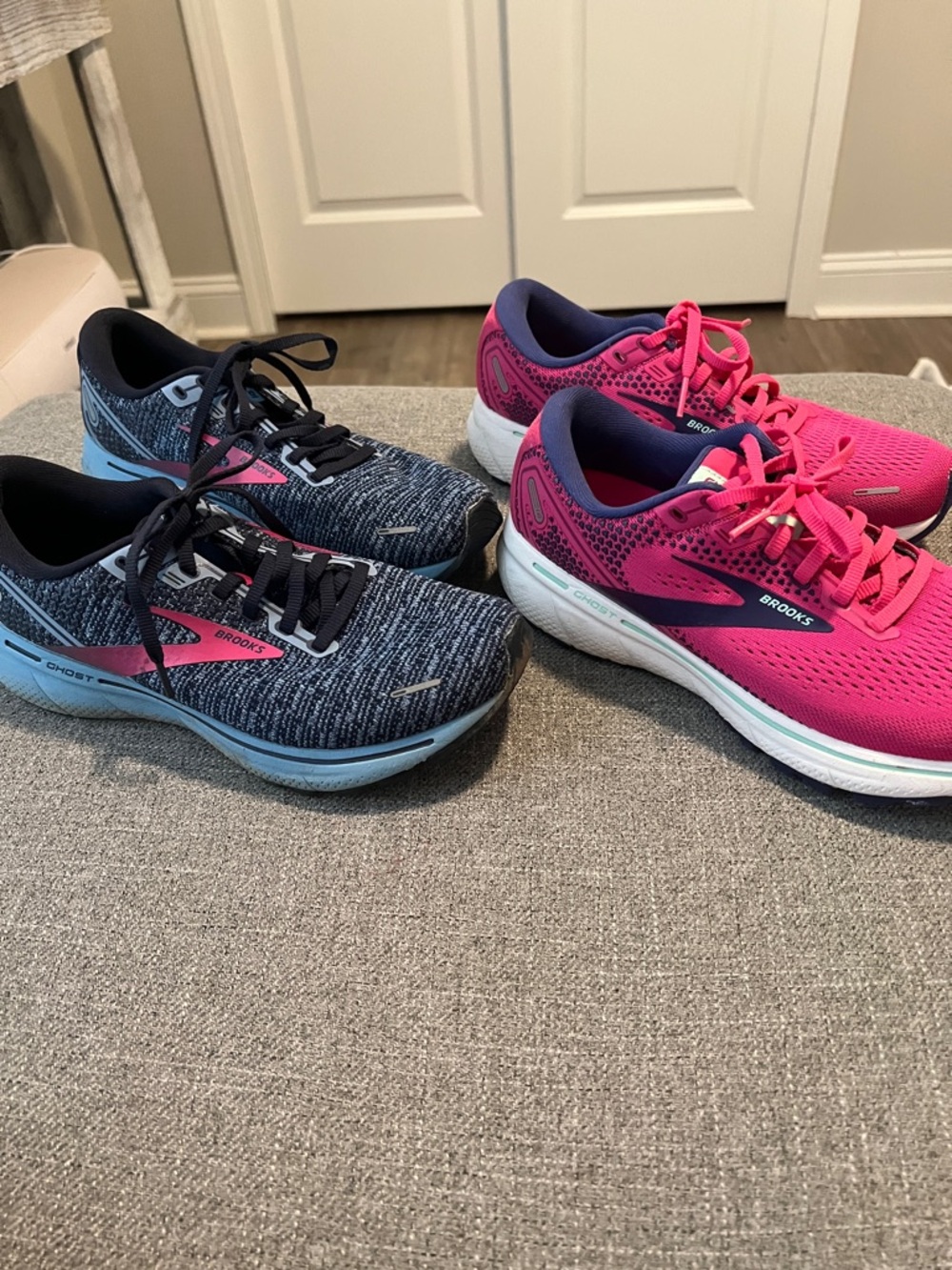 Brooks Ghost 14 Women's Running Shoes — Bright Pink and Navy/Gray Pair size 9M